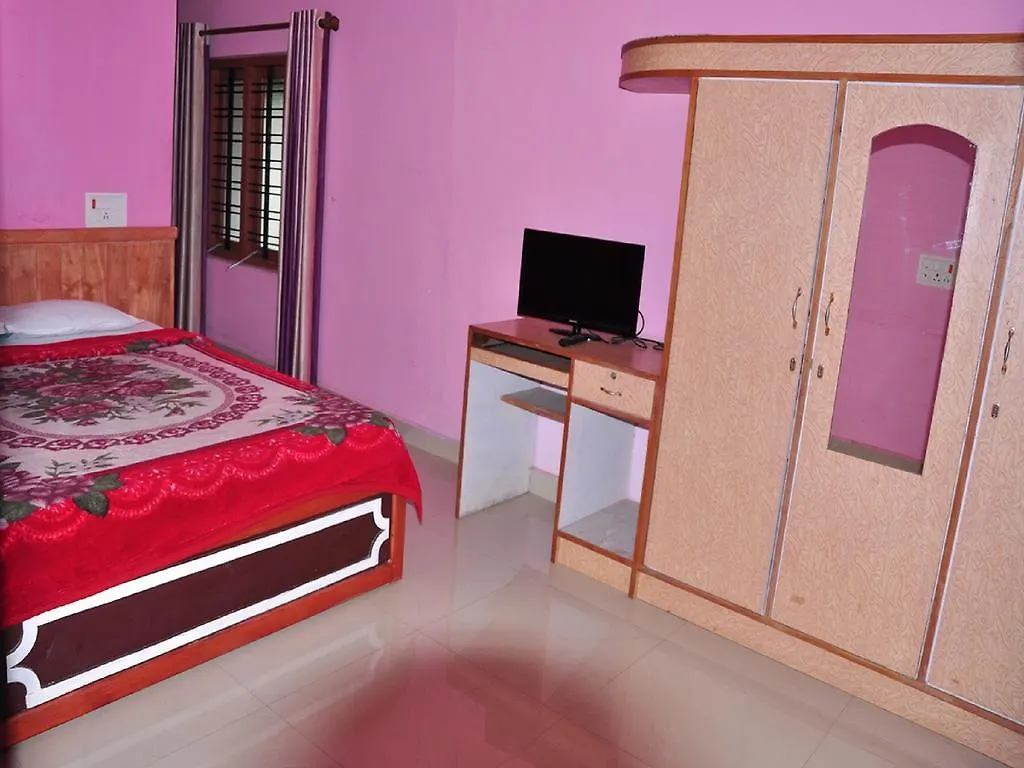 Familycare Homestay Munnar