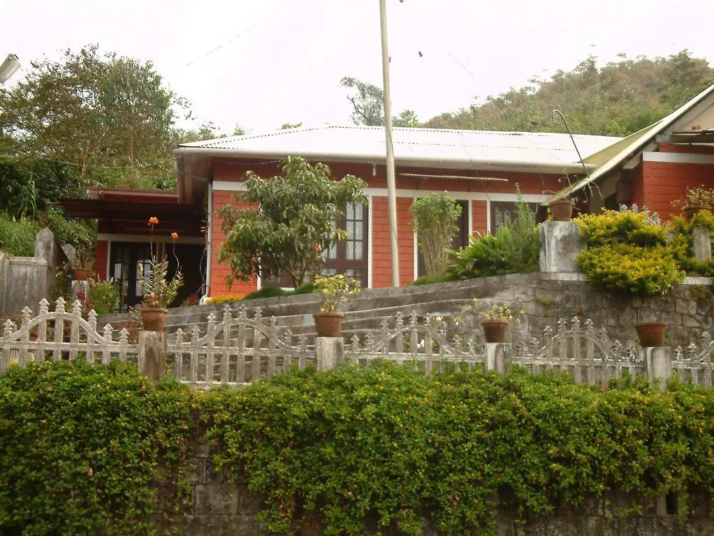 Familycare Homestay Munnar